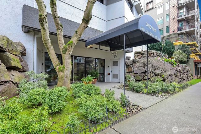 5000 California Avenue Sw 406, Seattle