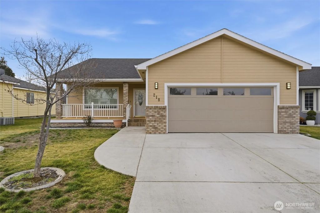 218 Sun Willows Boulevard, Pasco