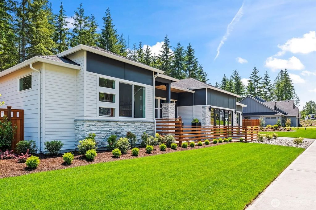 15709 210th Avenue E, Bonney Lake