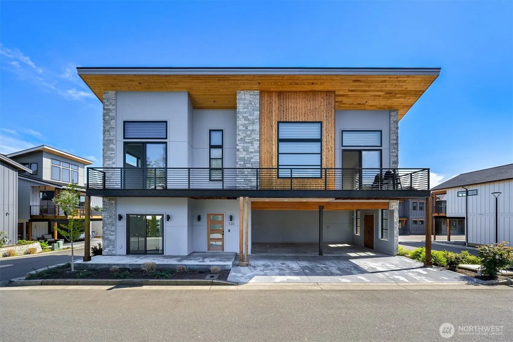 120 Skipping Stone Loop, Lynden