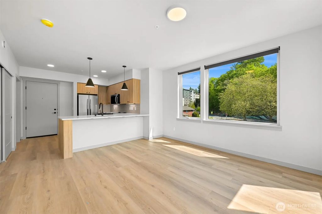 820 N State Street 521, Bellingham
