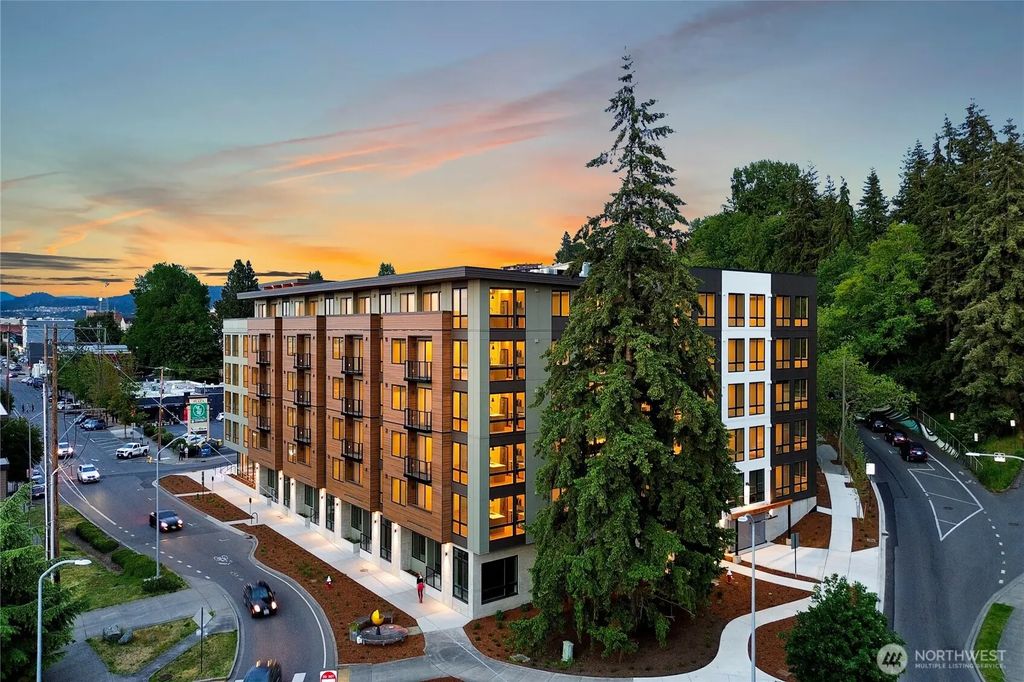 820 N State Street 505, Bellingham
