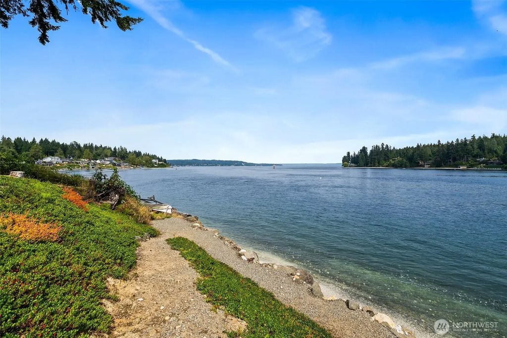 17274 Angeline Avenue South Ne, Suquamish