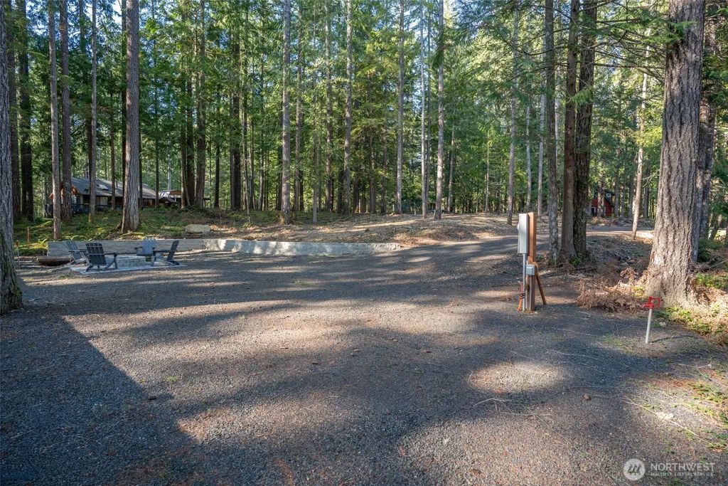 91 N Duckabush Drive W, Hoodsport