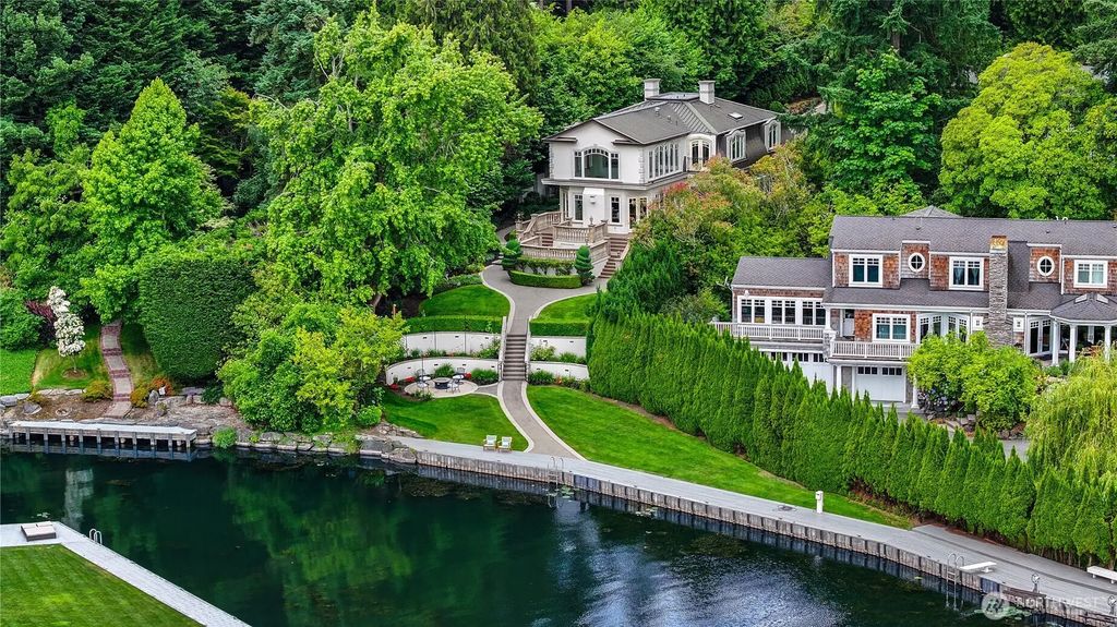 3210 Hunts Point Road, Hunts Point