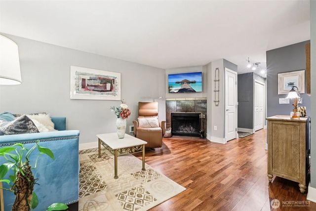 11060 Ne 33rd Place E3, Bellevue