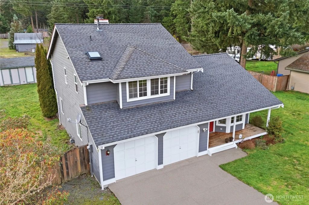 24512 46th Avenue E, Graham