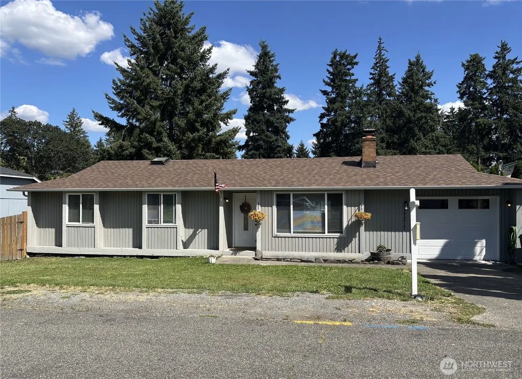 17217 10th Avenue E, Spanaway