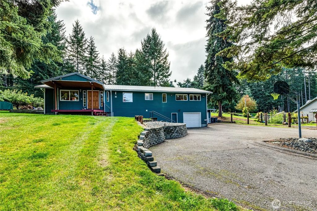 73 Ross Lane, Port Angeles