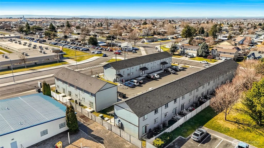 1525 S Monroe Street, Moses Lake