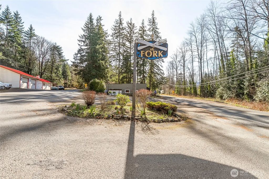 2530 Northshore Road, Bellingham
