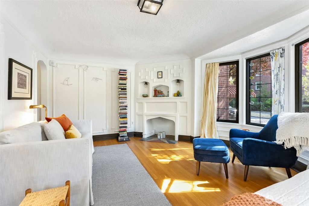 1101 17th Avenue 201, Seattle