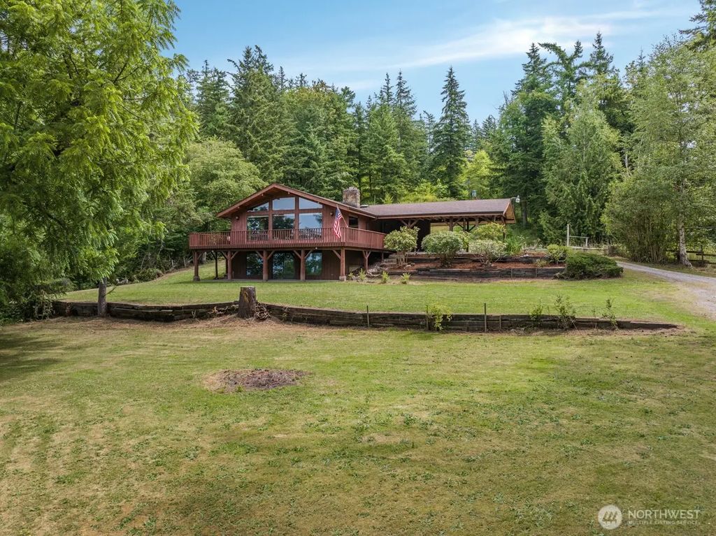 8388 N Pass Road, Sumas