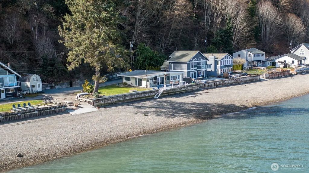 3187 Shoreline Drive, Camano Island