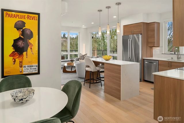 11903 Ne 128th Street 414, Kirkland