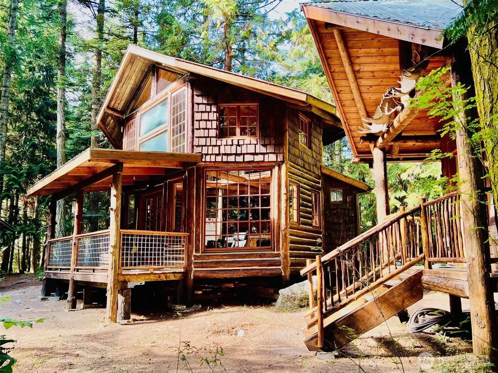 473 Wishkah Lane, Center Island
