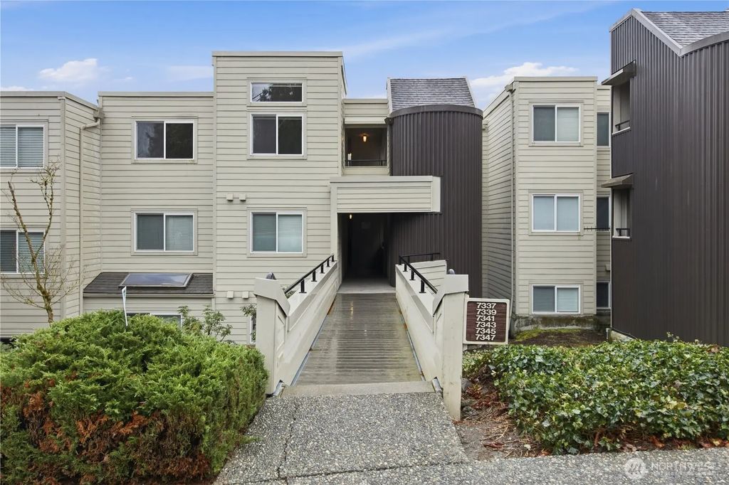 7339 Old Redmond Road 118, Redmond
