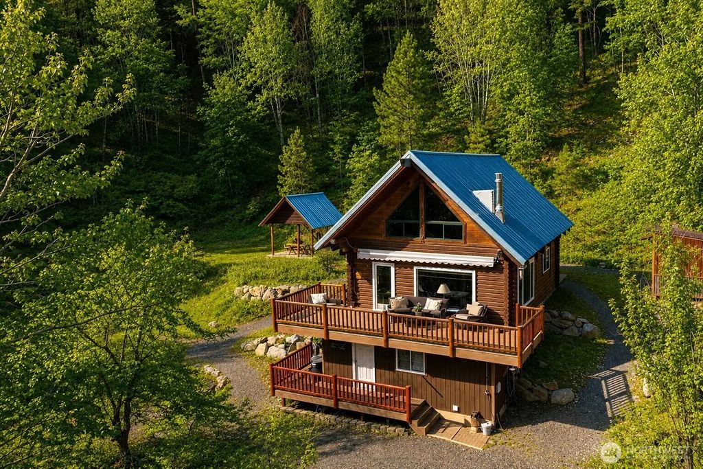 10666 Chumstick Hwy, Leavenworth
