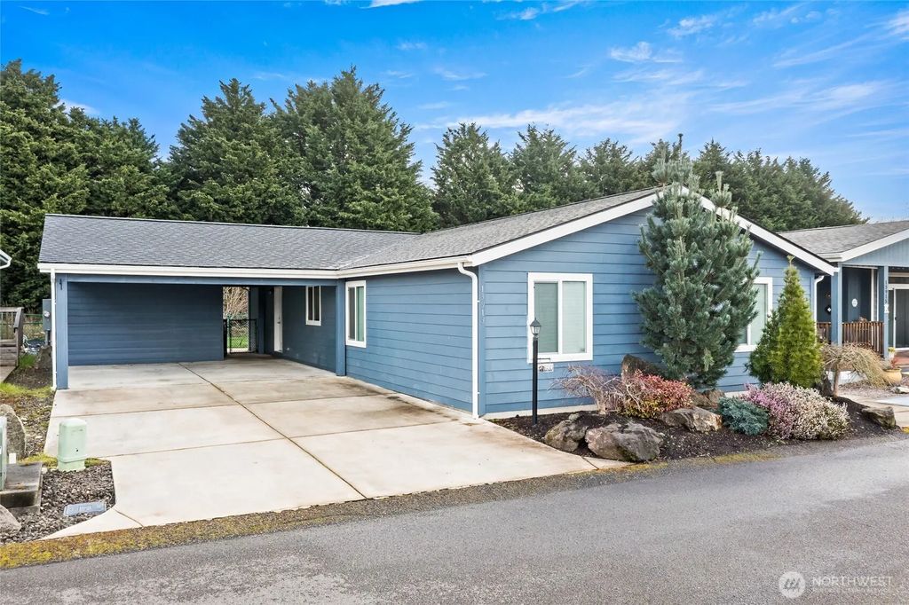 13913 21st Avenue Ct E 244, Tacoma