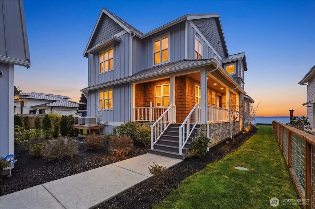 28 W North Camano Drive, Camano Island