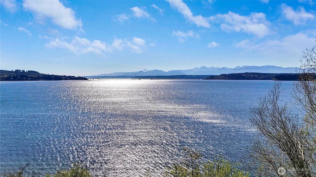Hood Canal Drive Ne, Kingston