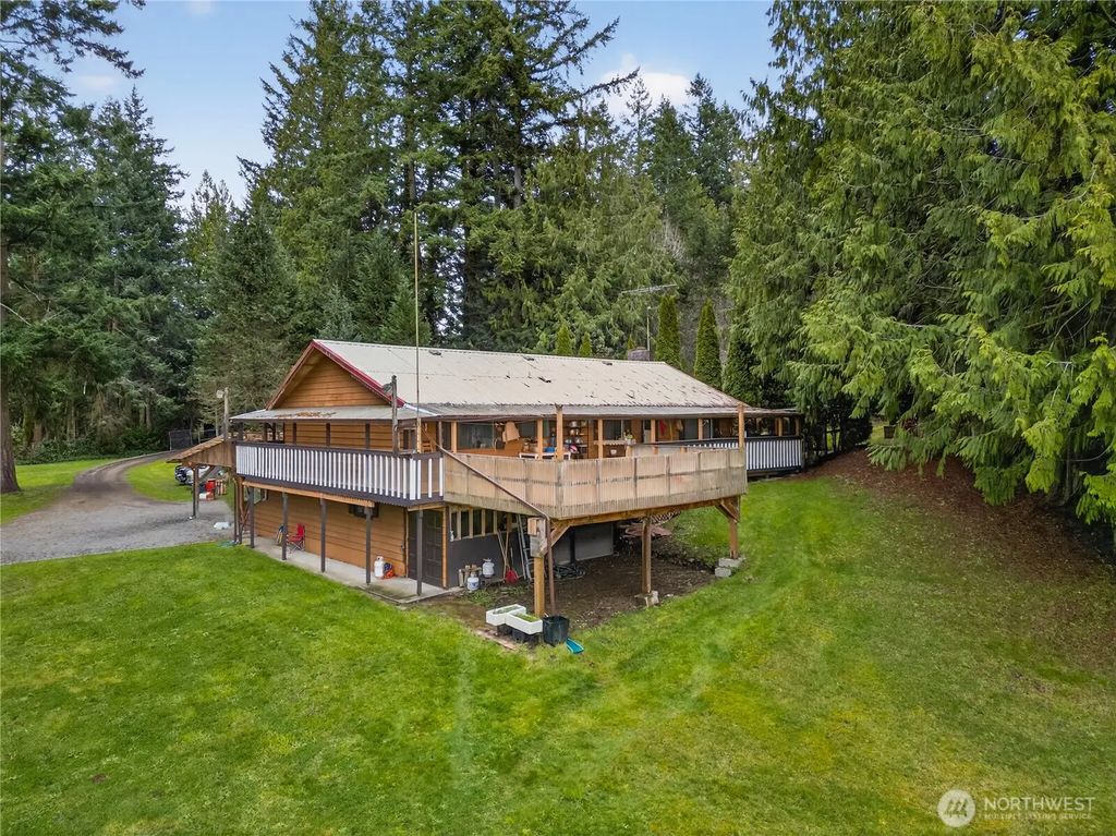 596 Forrest Way, Camano Island