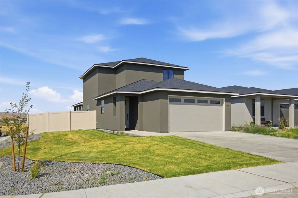 911 9th Avenue Ne, Ephrata