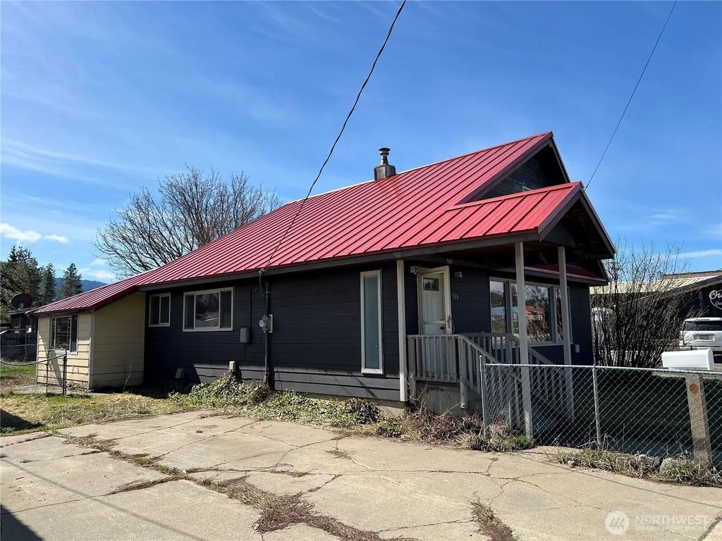 508 E First Street, Cle Elum