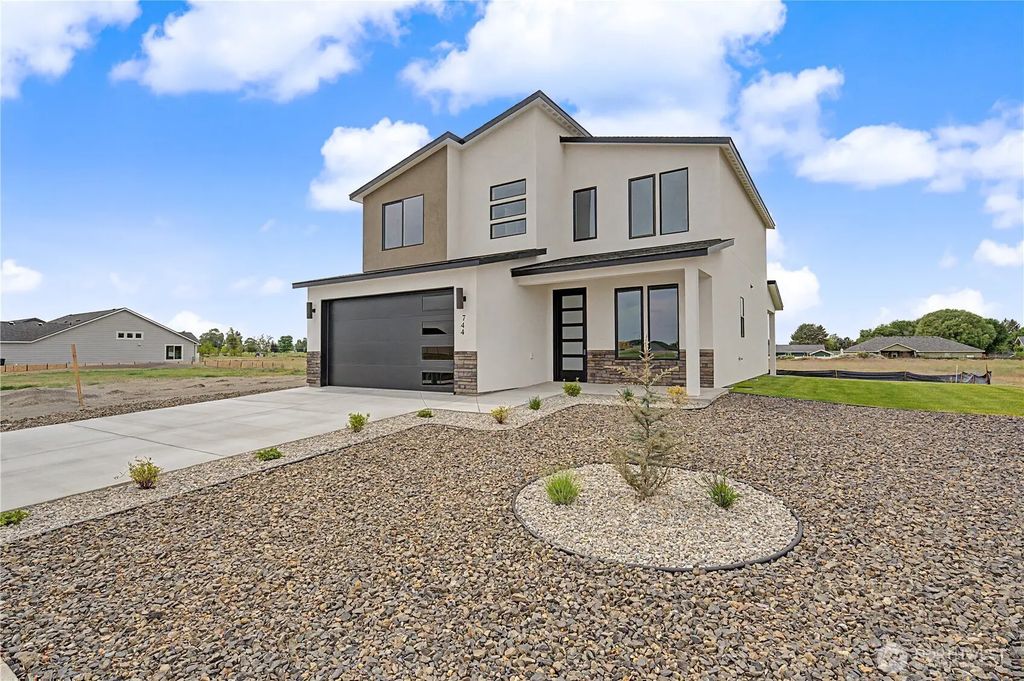 744 N Widgeon Street, Moses Lake