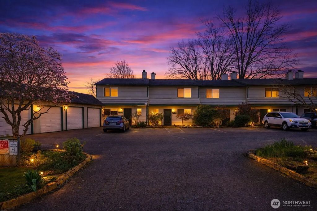 421 Ne 105th Street, Vancouver