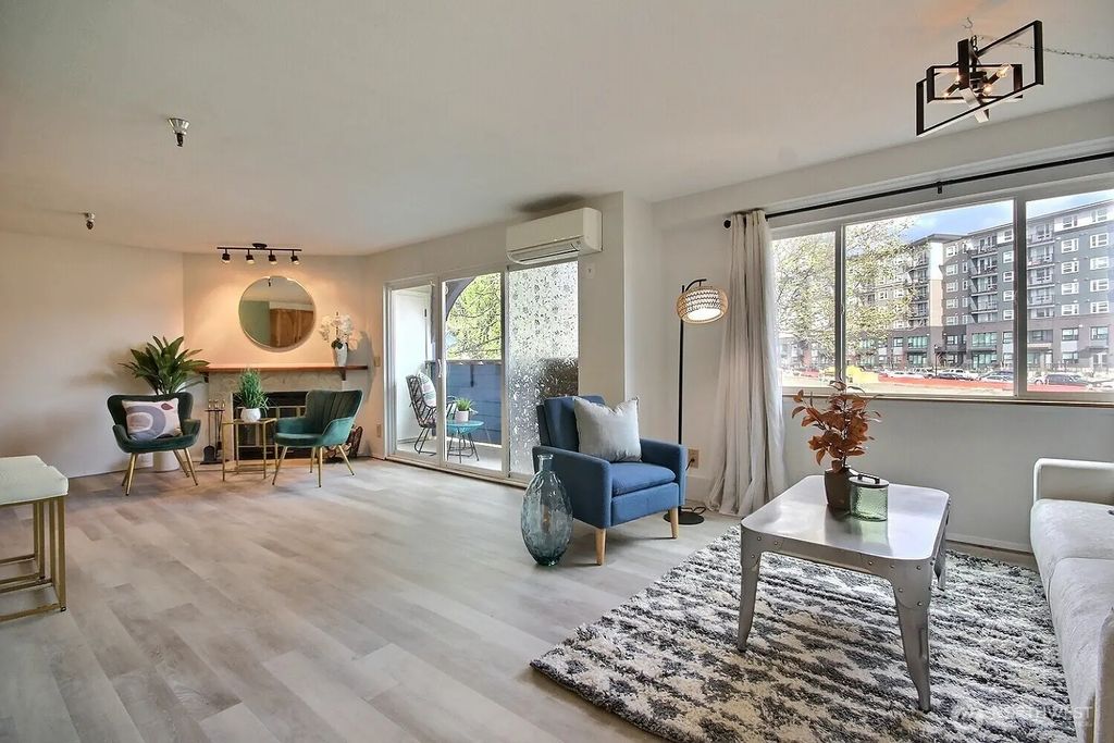 1100 Harrington Avenue Ne 205, Renton