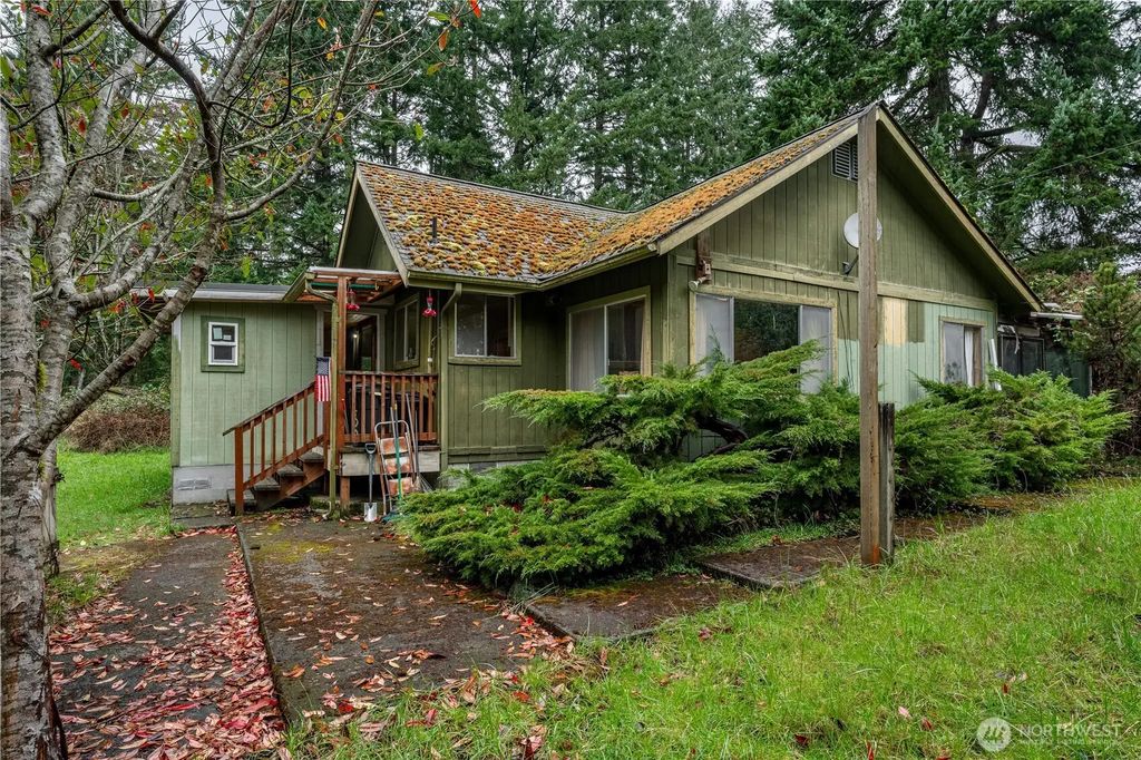 402 E Madrona Boulevard Nw, Lakebay