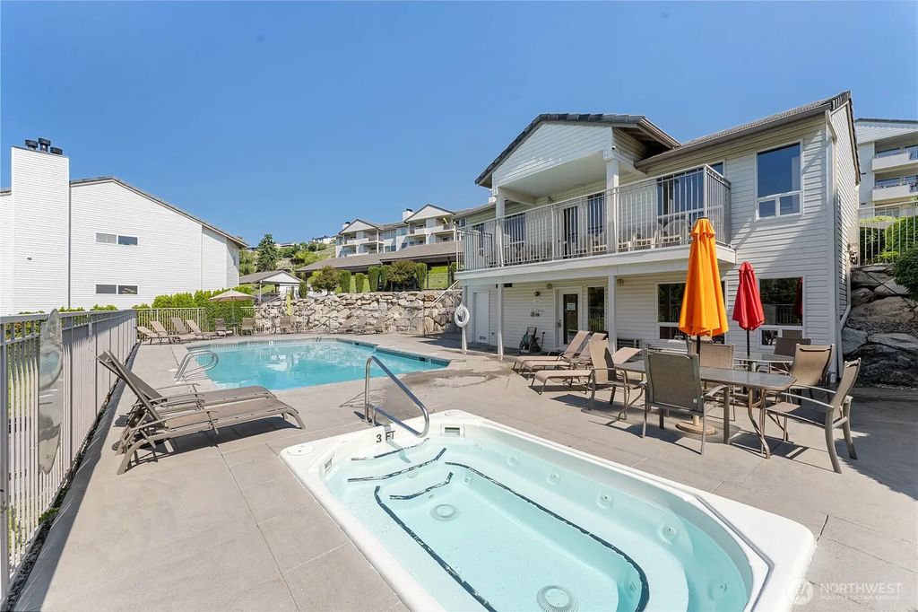 808 W Manson Road B102, Chelan