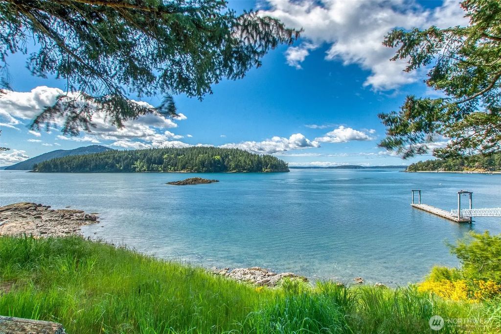 202 Avilion Place, Orcas Island