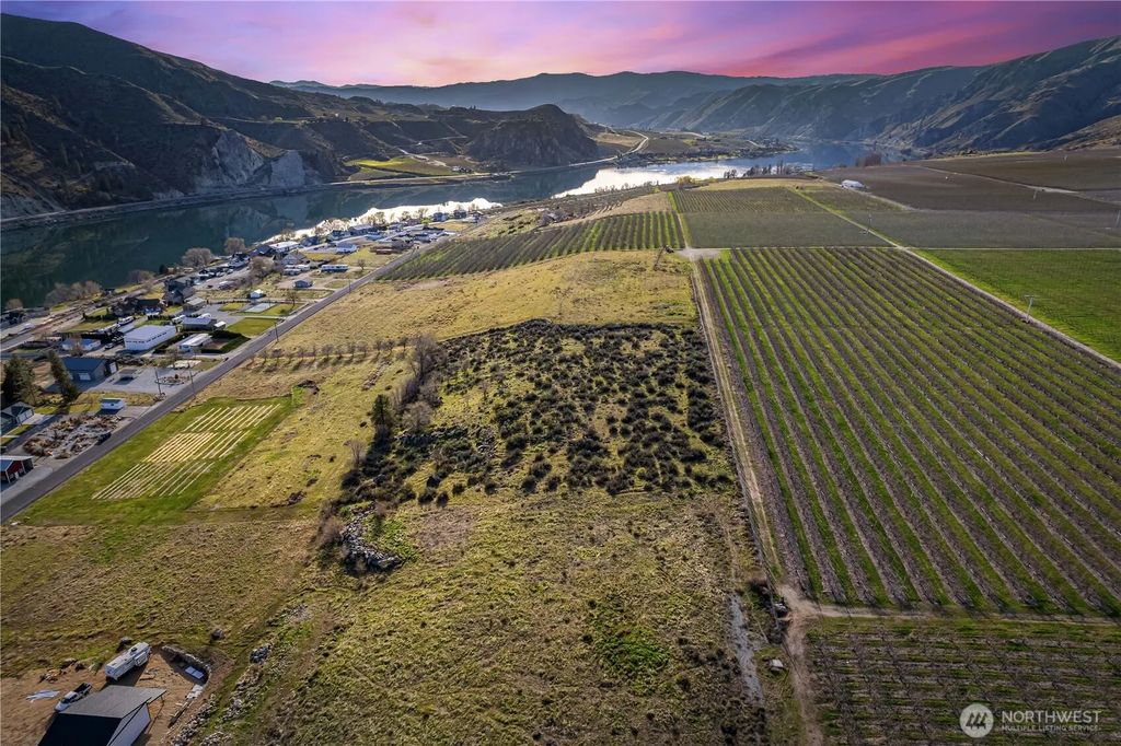 Lot C Stayman Flats Road, Chelan