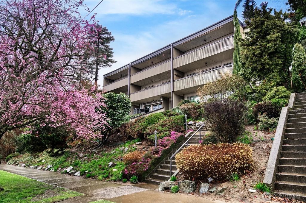 924 N Garden Street 201, Bellingham