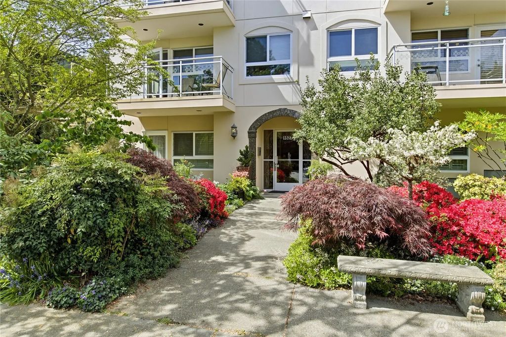 1527 California Avenue Sw 301, Seattle