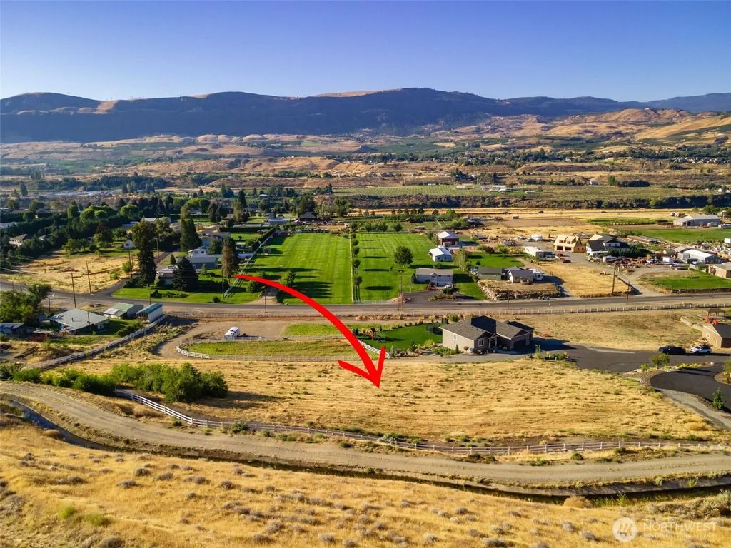 3223 Martin Place, East Wenatchee