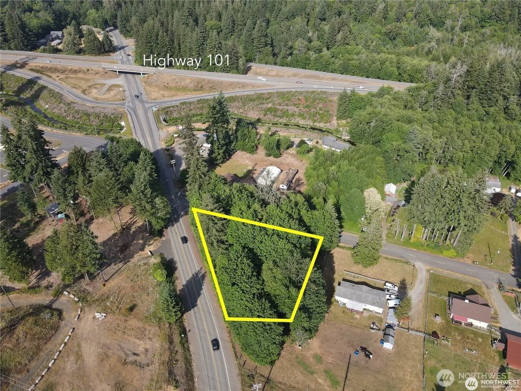 W Deegan Road, Shelton