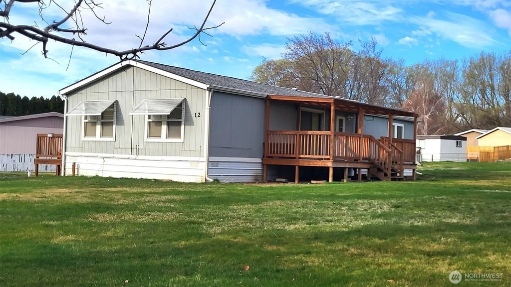 2285 Basin Street Sw 12, Ephrata