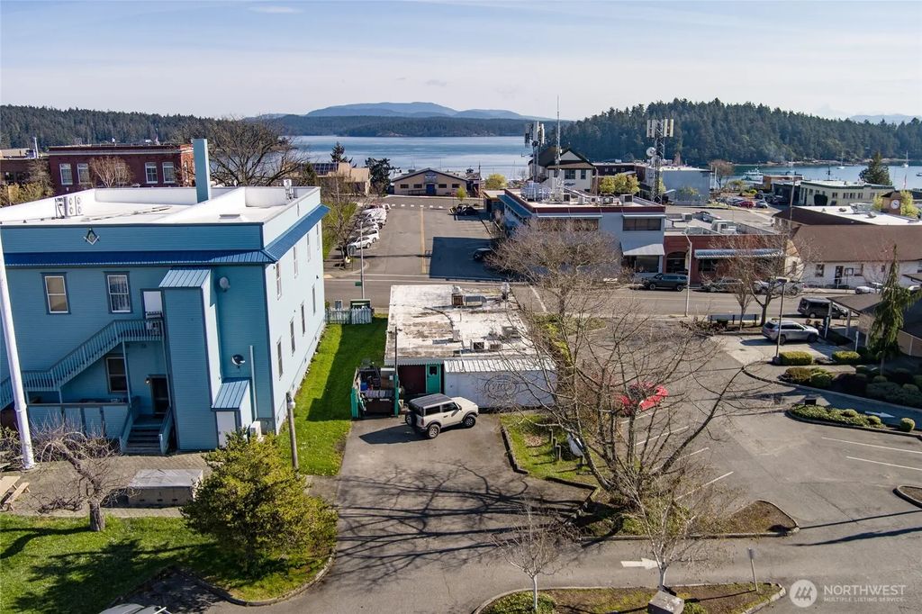 25 Second St S, Friday Harbor