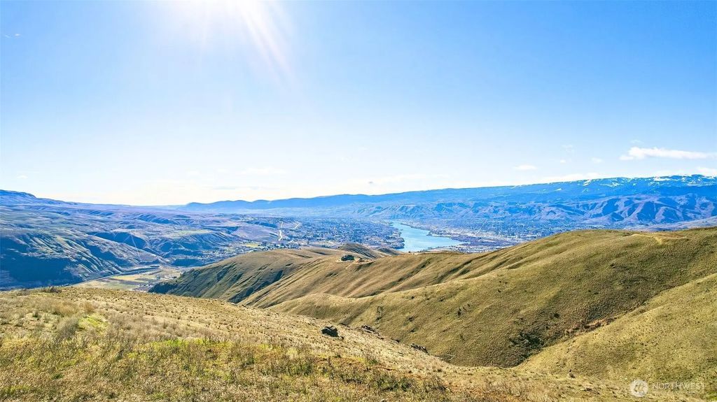 6971 Burch Mountain Road, Wenatchee