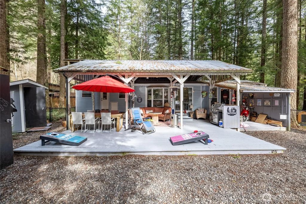 1075 Birch Lane, Sumas