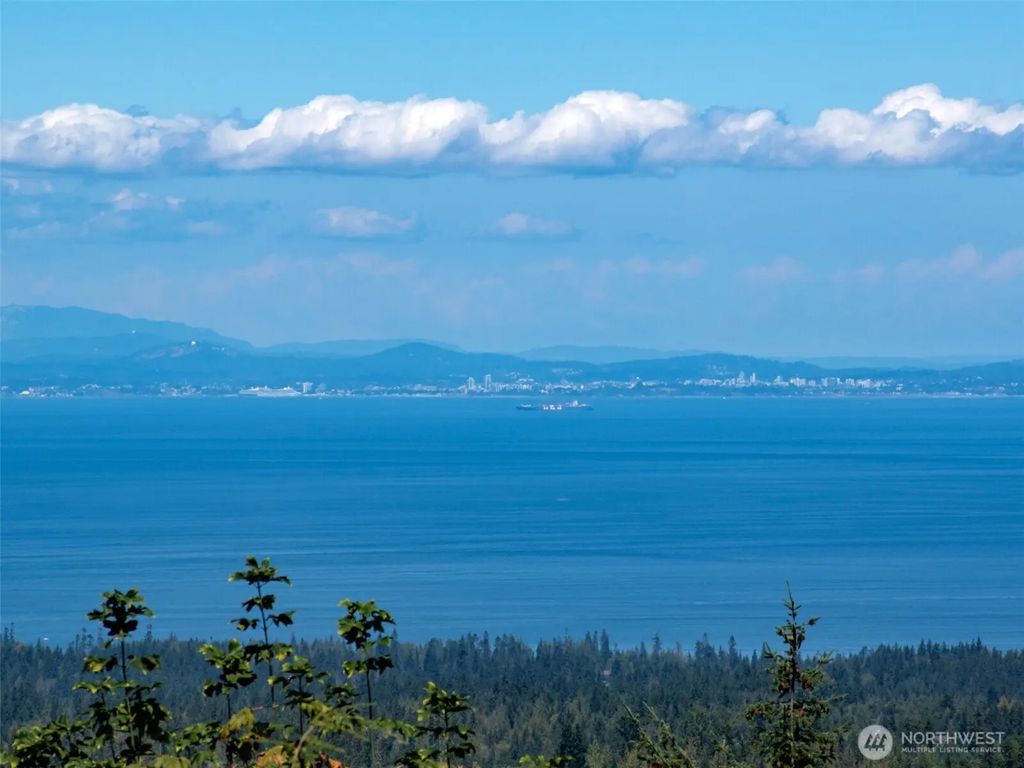 596 Watershed, Port Angeles