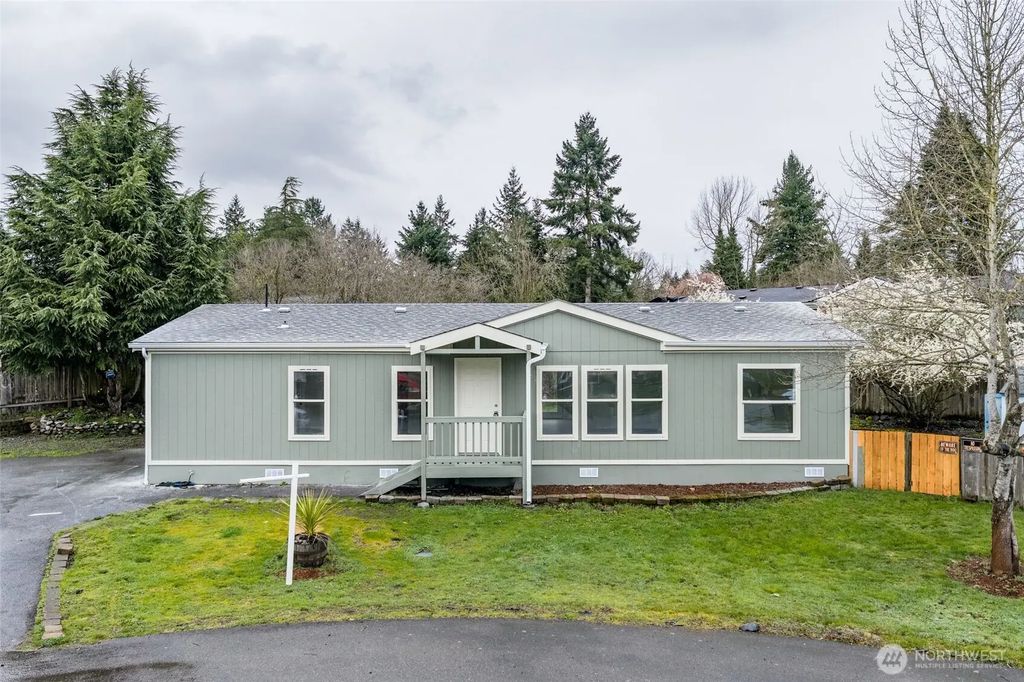 16501 42nd Avenue Ct E, Tacoma