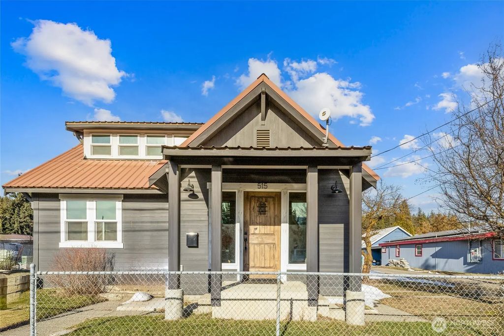 515 E 1st Street, Cle Elum