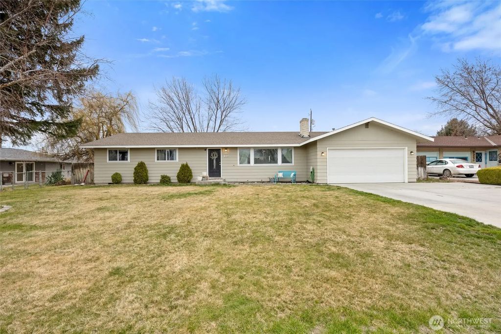 915 E Elsinore Street, Othello