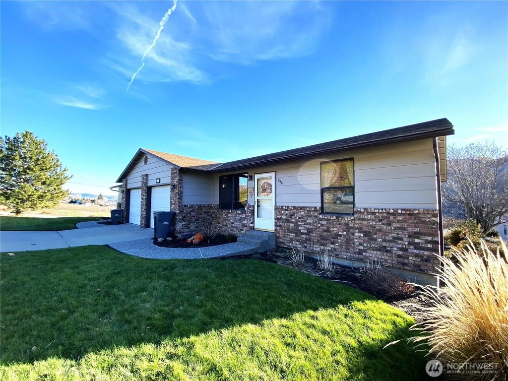 986 Highline Drive, East Wenatchee