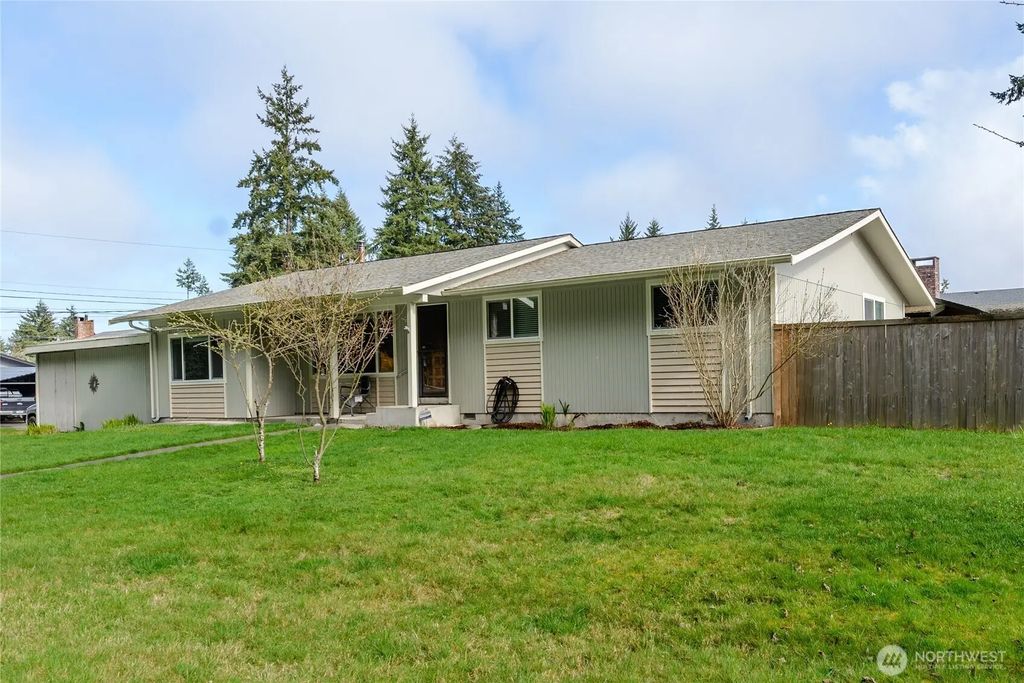 1717 S F Street, Port Angeles