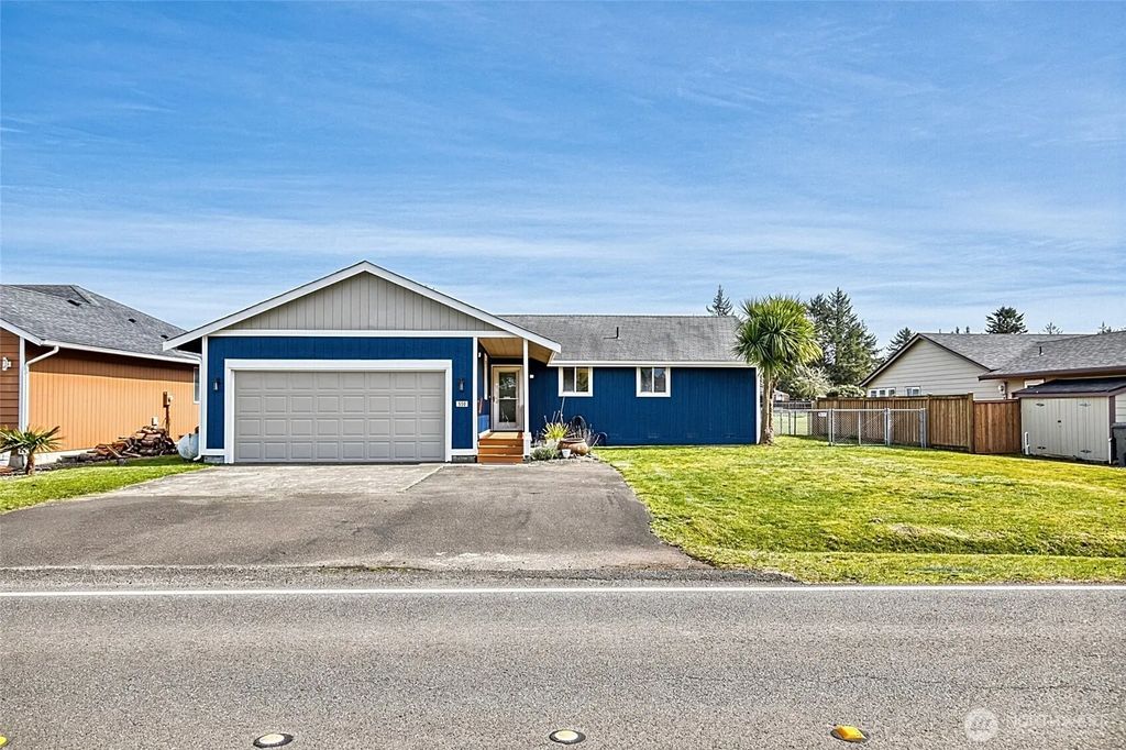 550 Canal Drive Ne, Ocean Shores